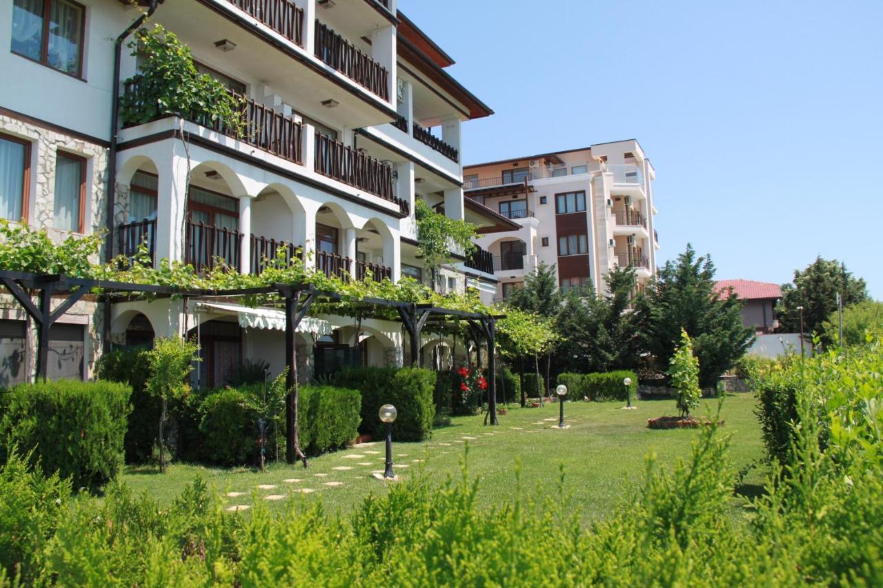 Bademite Apartments Sveti Vlas Ngoại thất bức ảnh