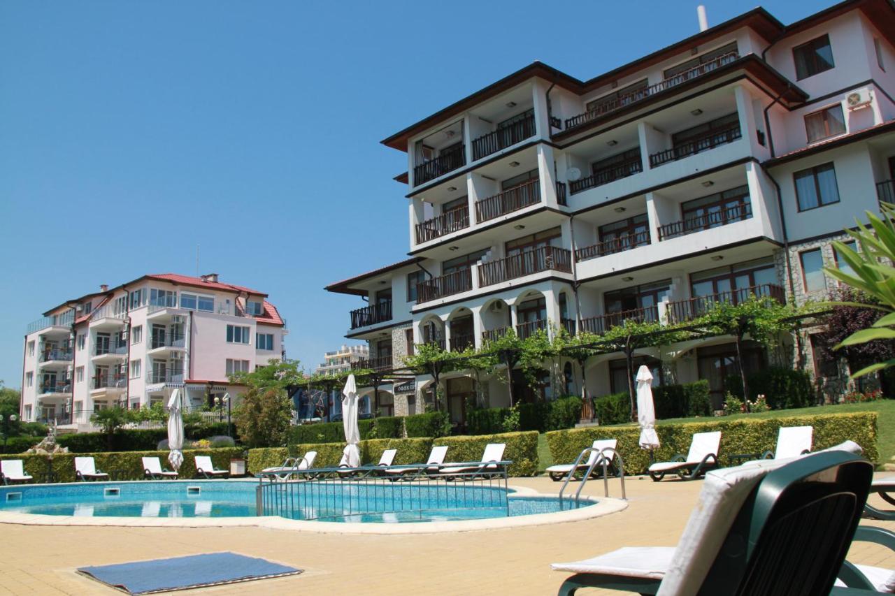 Bademite Apartments Sveti Vlas Ngoại thất bức ảnh