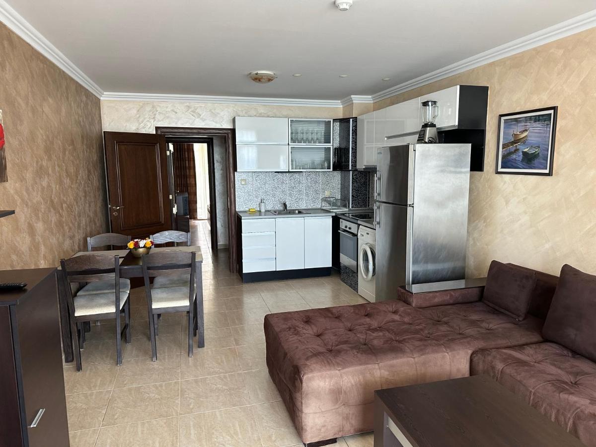 Bademite Apartments Sveti Vlas Ngoại thất bức ảnh