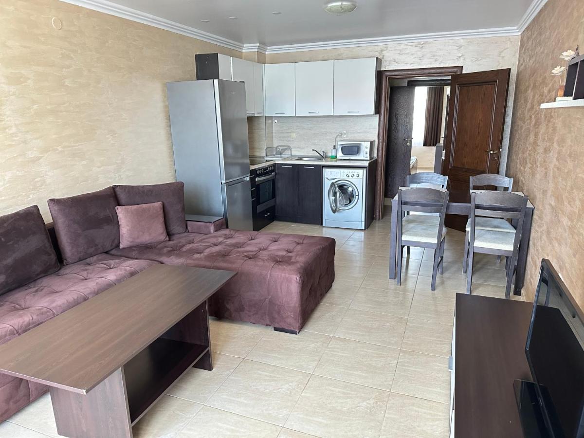 Bademite Apartments Sveti Vlas Ngoại thất bức ảnh