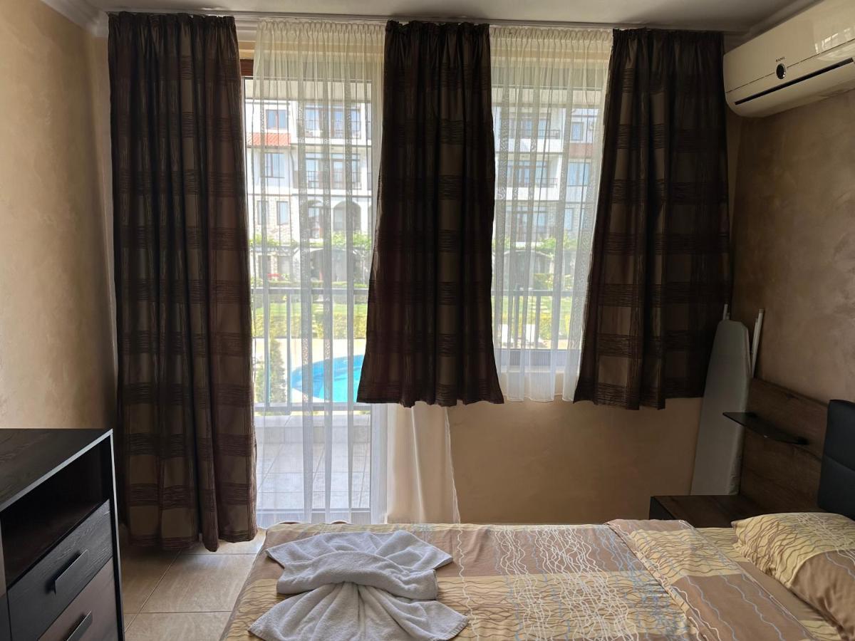 Bademite Apartments Sveti Vlas Ngoại thất bức ảnh